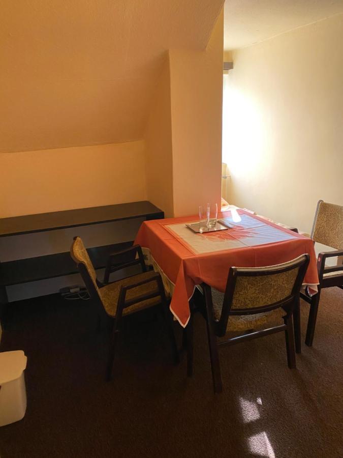 Restaurant Motel Hana Barbara Gastro Sro Ostretin Bagian luar foto